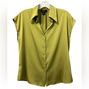 RACHEL RACHEL ROY Olive Green Cap Sleeve Button Down Satin Blouse/Shirt Size XS